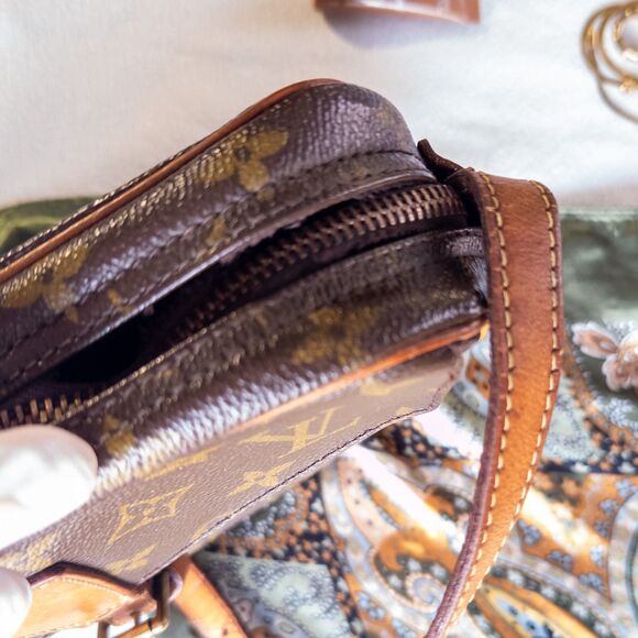 Vintage Louis Vuitton Monogram Jeune Fille MM Crossbody - Picture 7 of 15